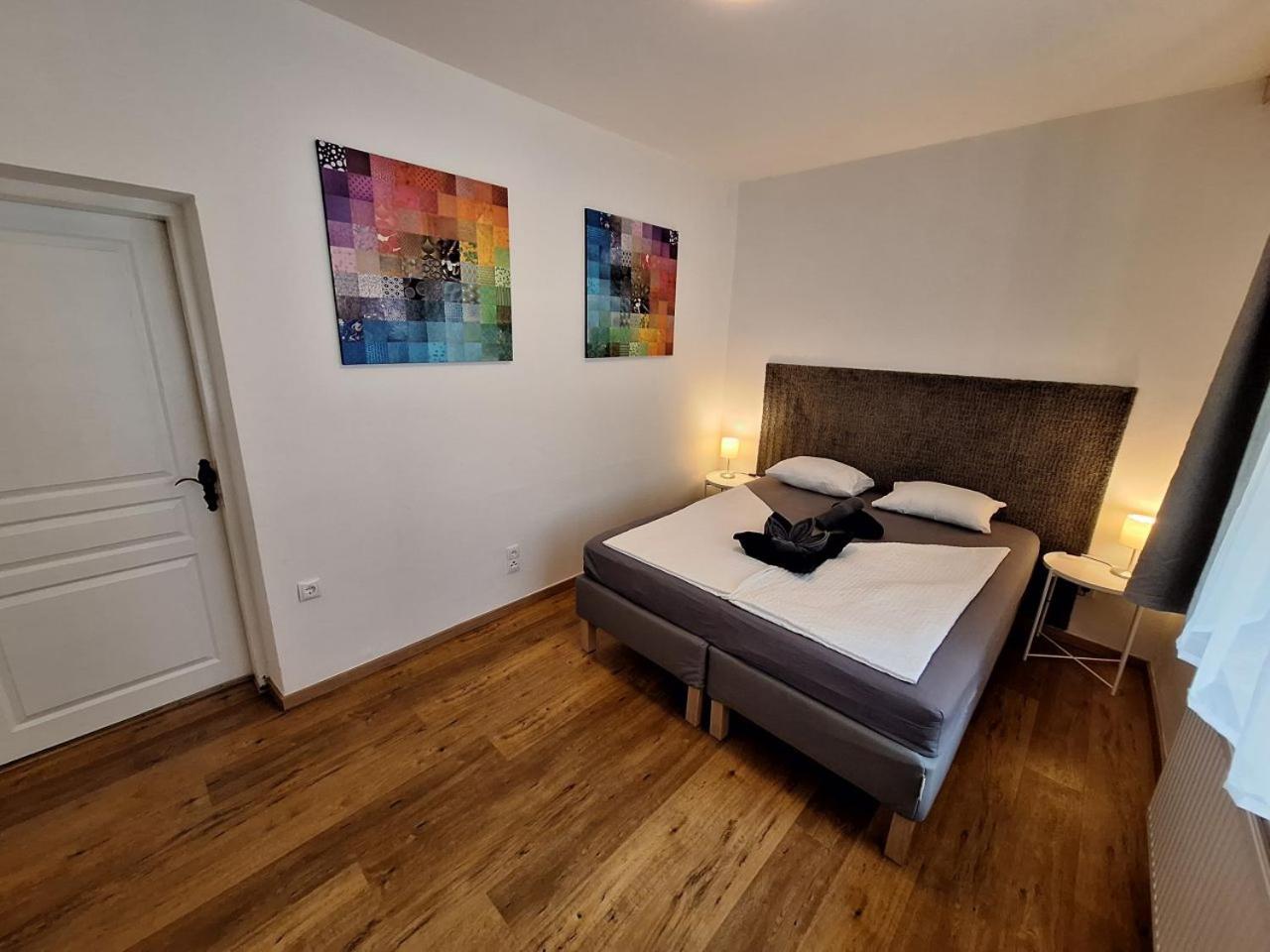 Flataid Gaestehaus Graschi - Steinbergstrasse Graz Eksteriør billede